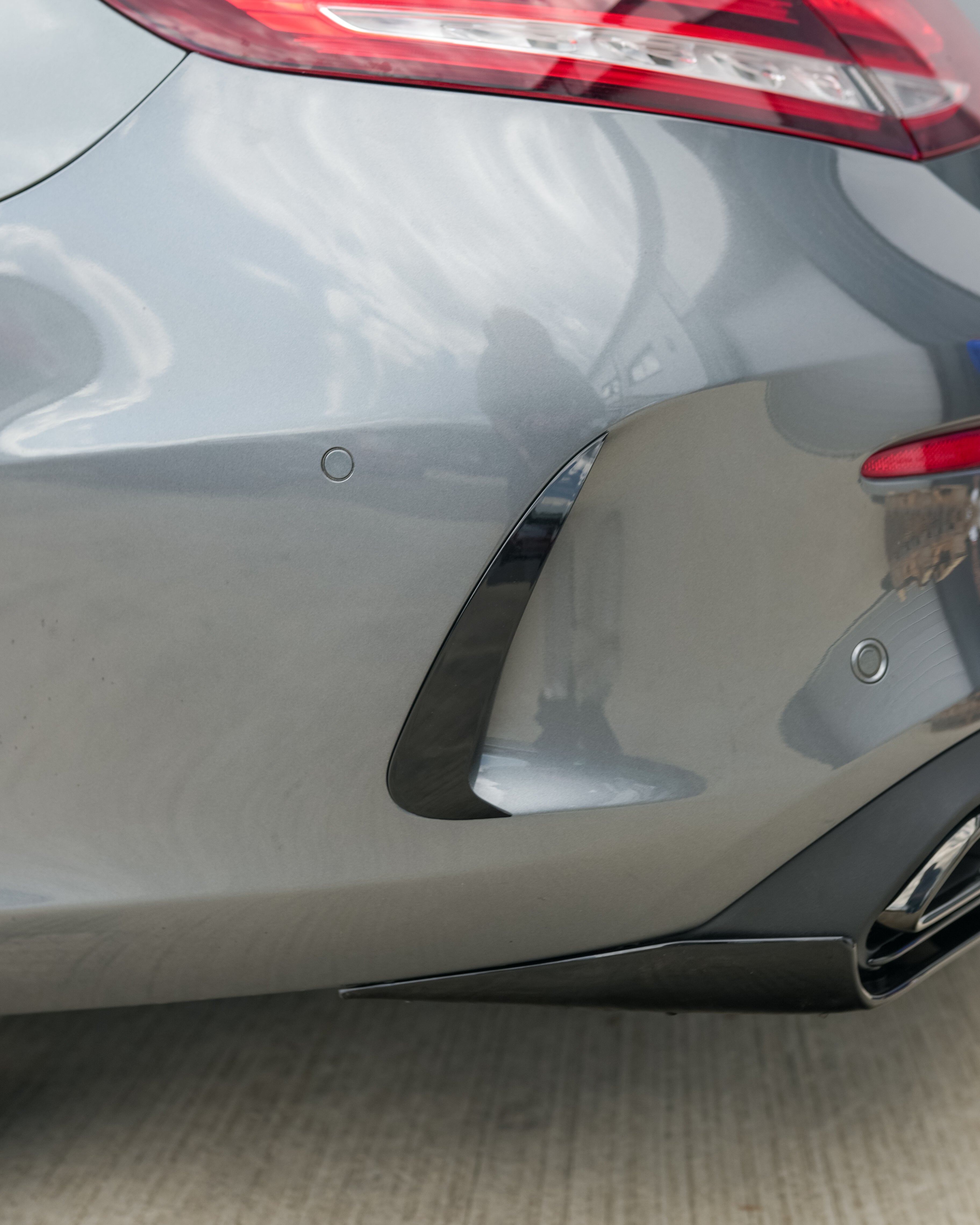 MERCEDES W205 C-CLASS & C43 COUPE GLOSS BLACK REAR BUMPER TRIM (2014-2021)