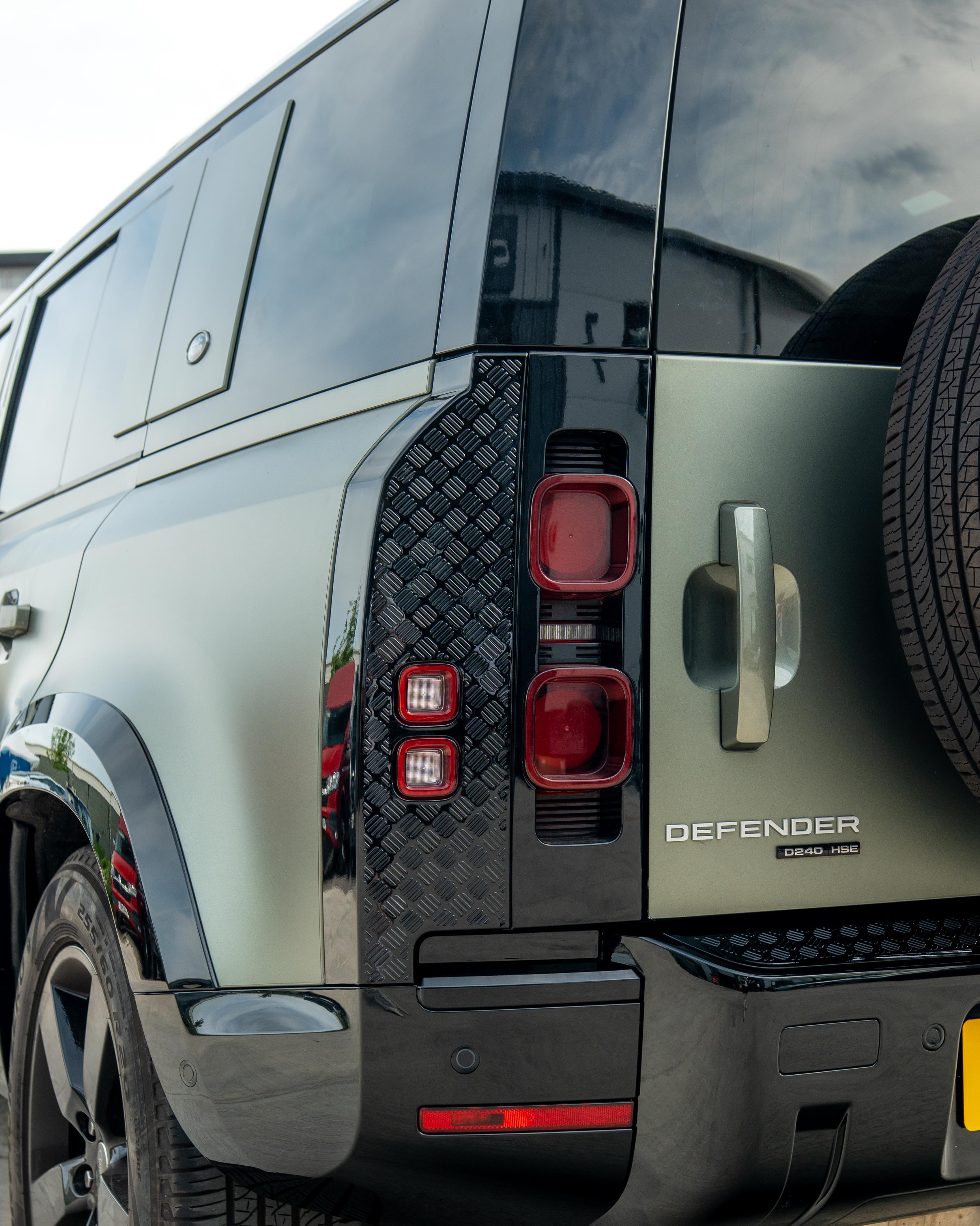 LAND ROVER DEFENDER L663 110 GLOSS BLACK ANTI SCRATCH TRIM SET (2020+)