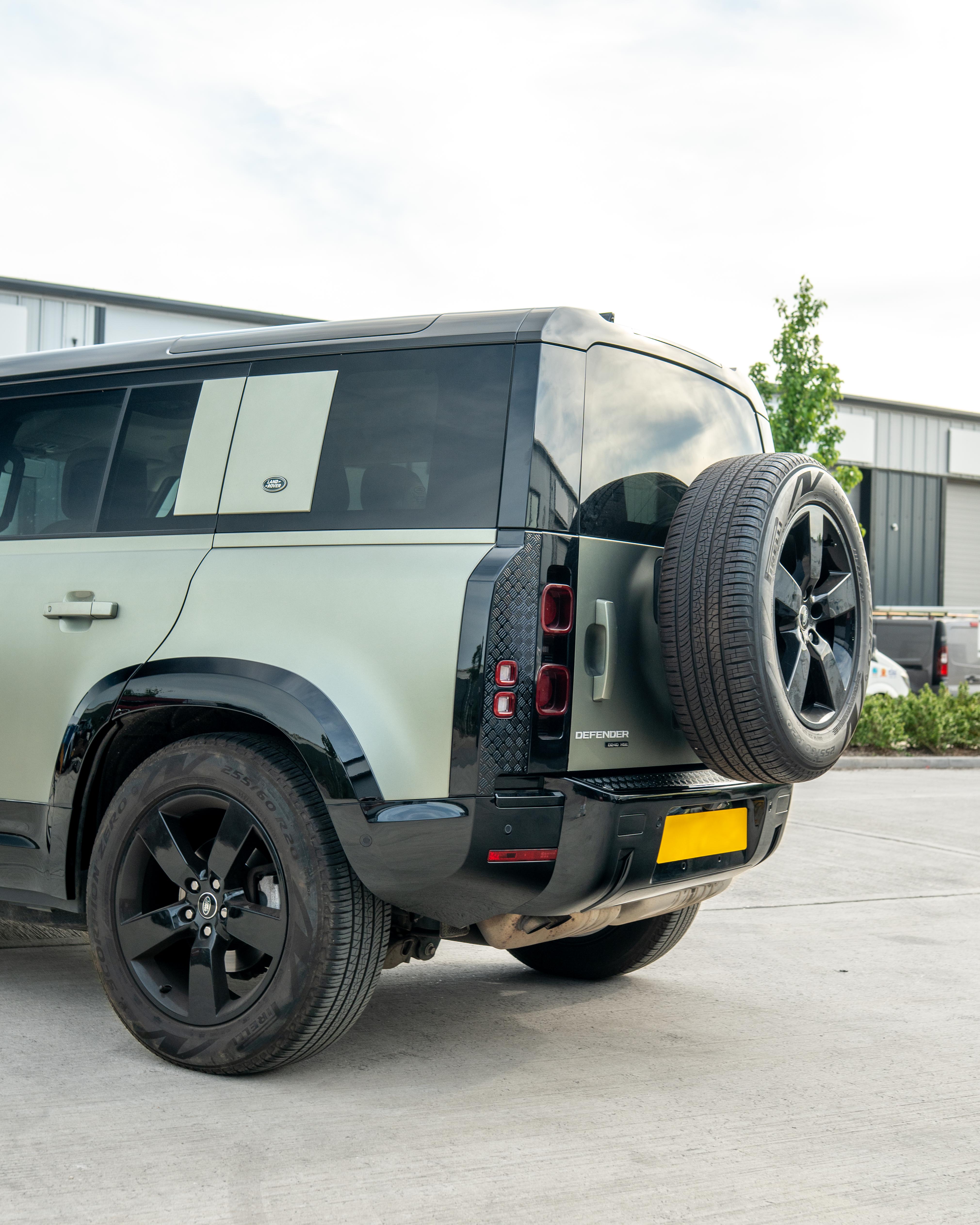 LAND ROVER DEFENDER L663 110 & 90 FRONT AND REAR GLOSS BLACK MIDDLE TRIM PACK (2020+)
