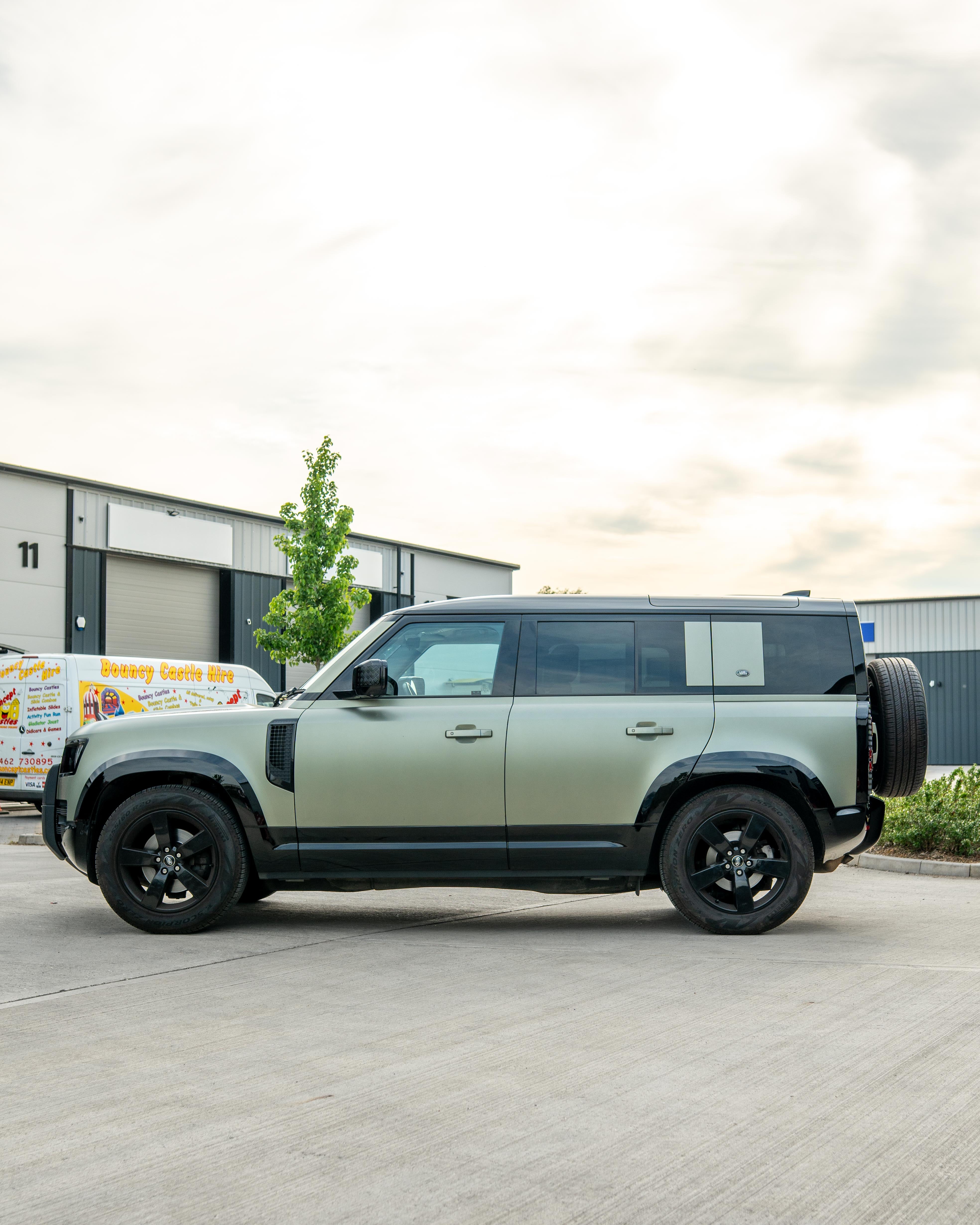LAND ROVER DEFENDER L663 110 & 90 FRONT AND REAR GLOSS BLACK MIDDLE TRIM PACK (2020+)