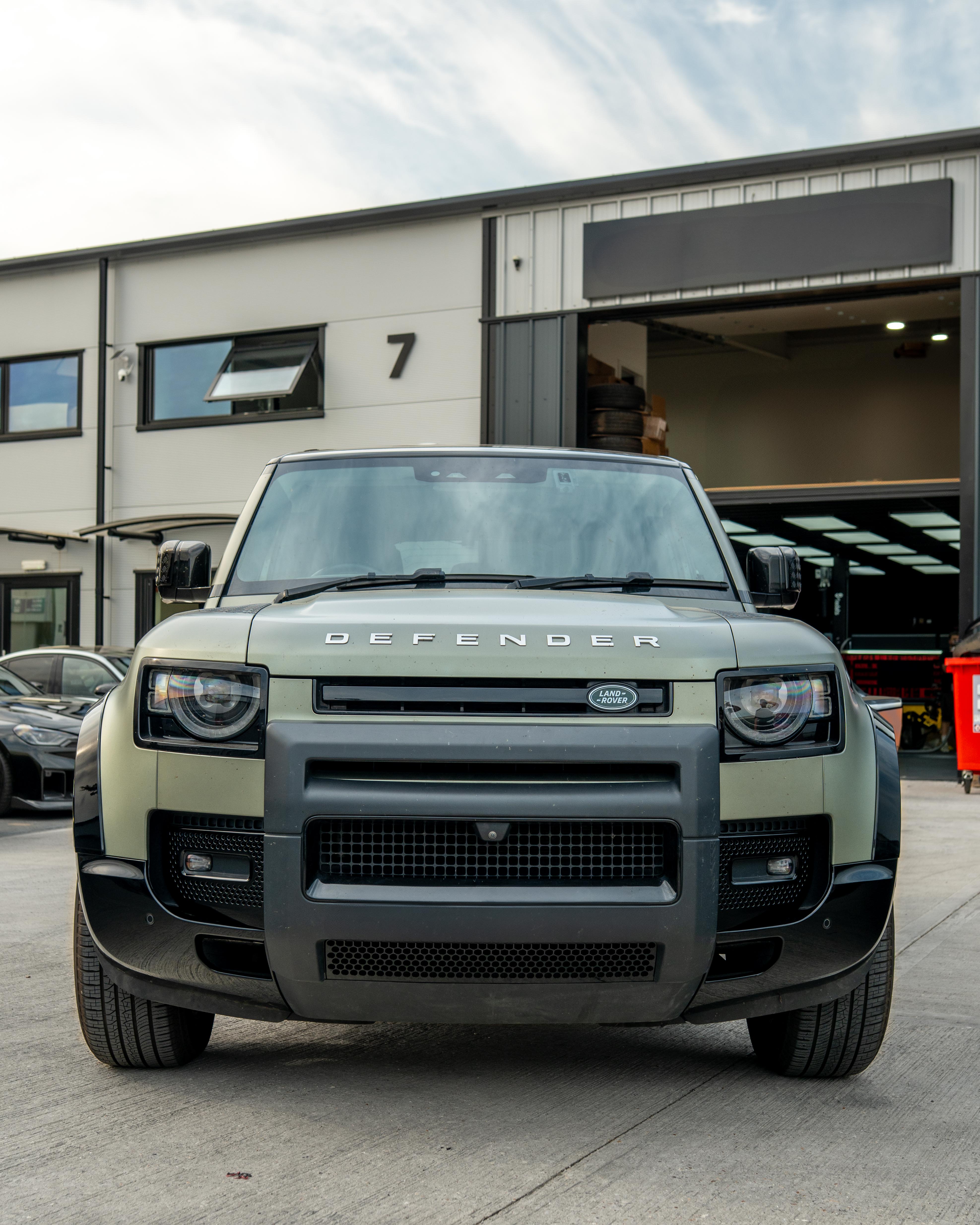 LAND ROVER DEFENDER L663 110 & 90 FRONT AND REAR GLOSS BLACK MIDDLE TRIM PACK (2020+)